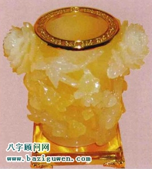 富贵牡丹笔筒的开运作用