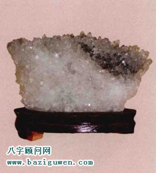 东海水晶簇的风水作用